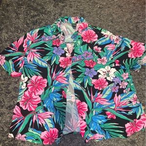 Wild Fable Black Hawaiian Button-Up Tee